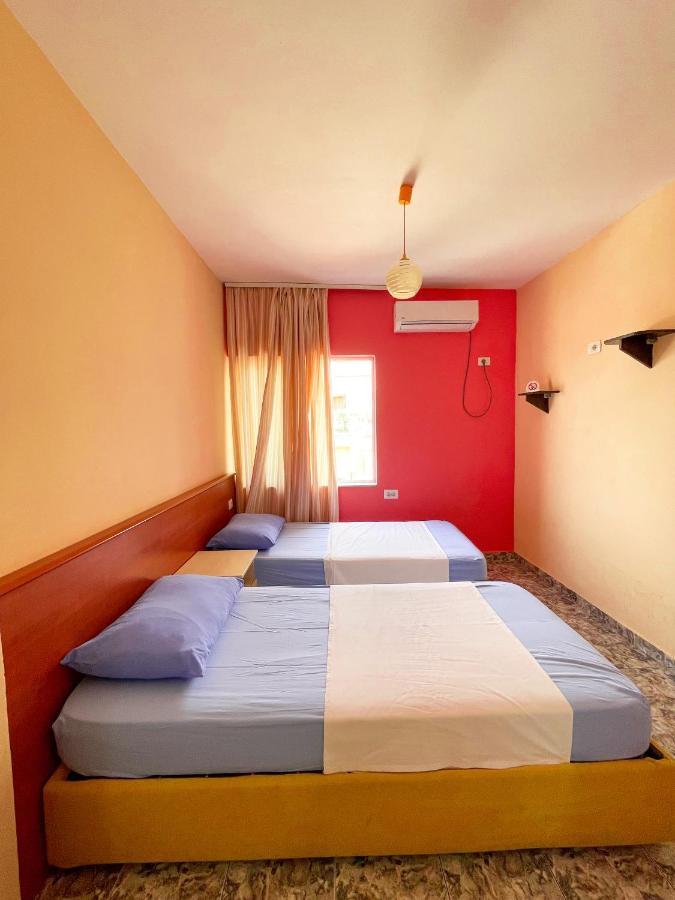 Hostel Andrey Sarande Exterior photo